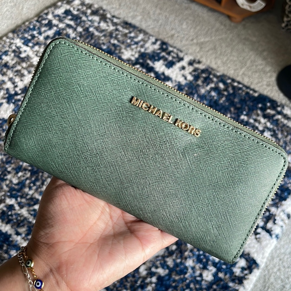 MICHAEL KORS Green Wallet